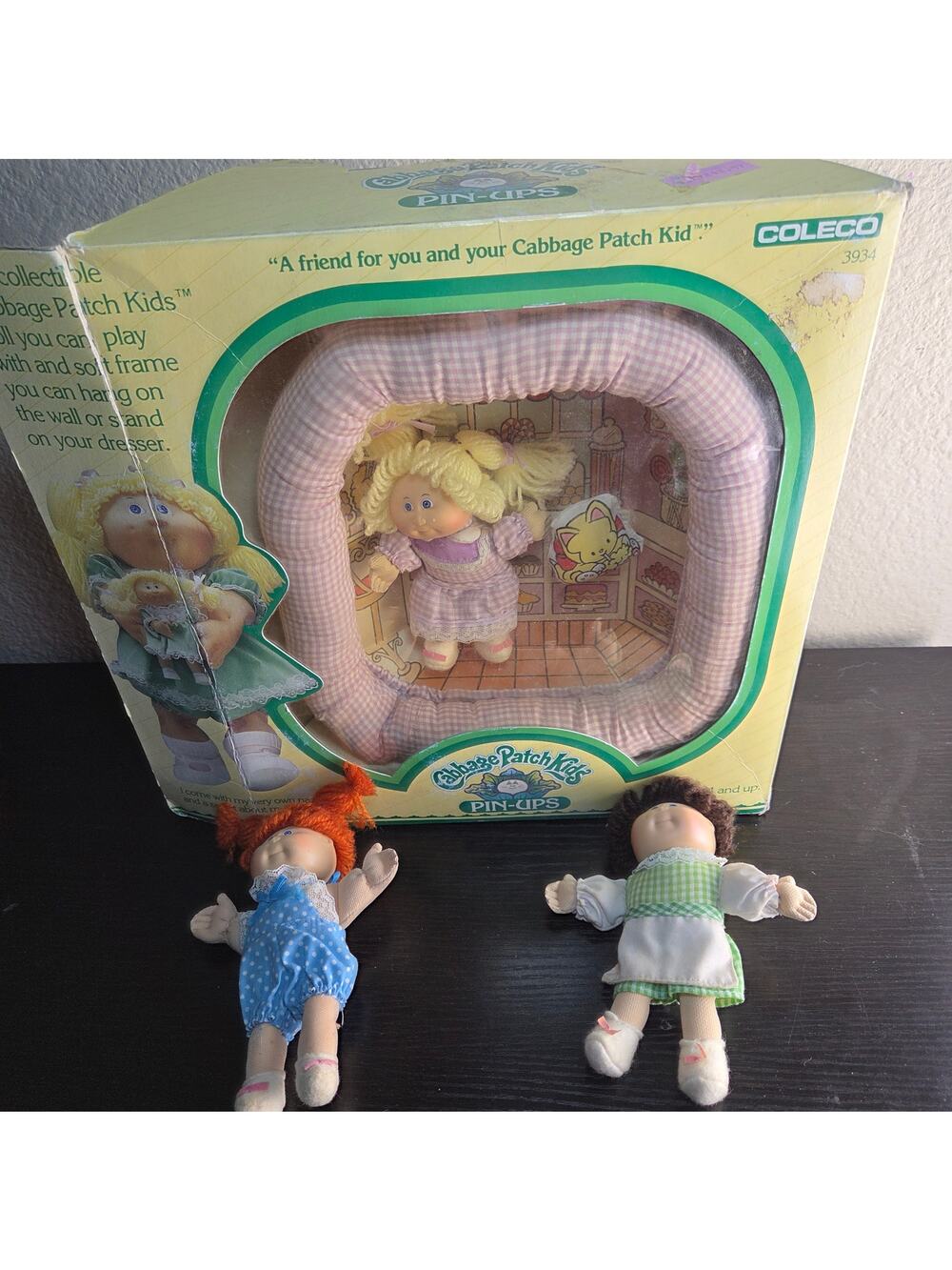 Vintage 1984 Cabbage Patch Kids Pin Ups Candi Jilly & Her Sweet Shop in Box +2